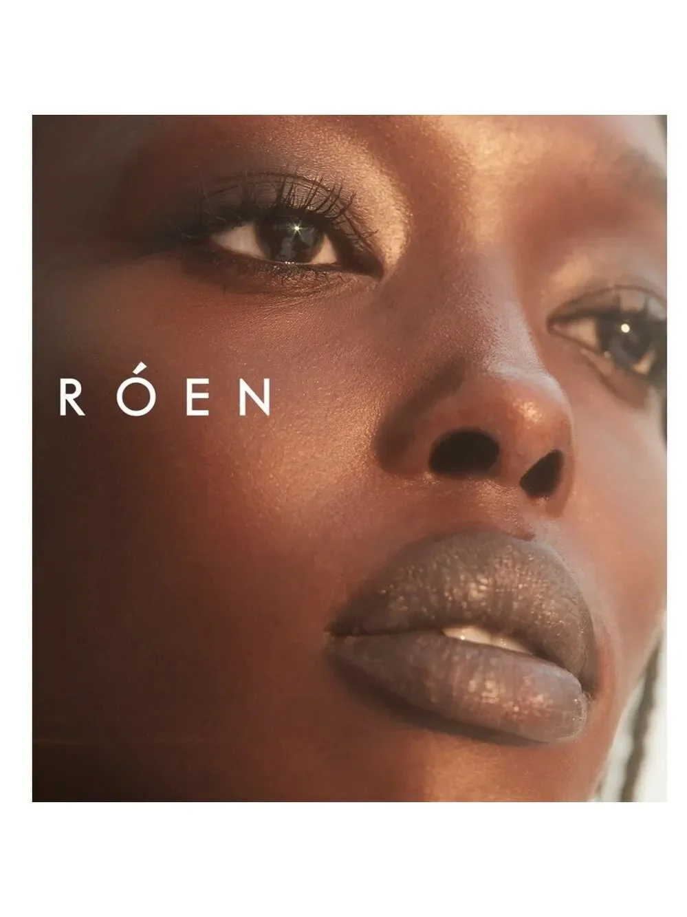 Cake Mascara in Black Noir by Roen